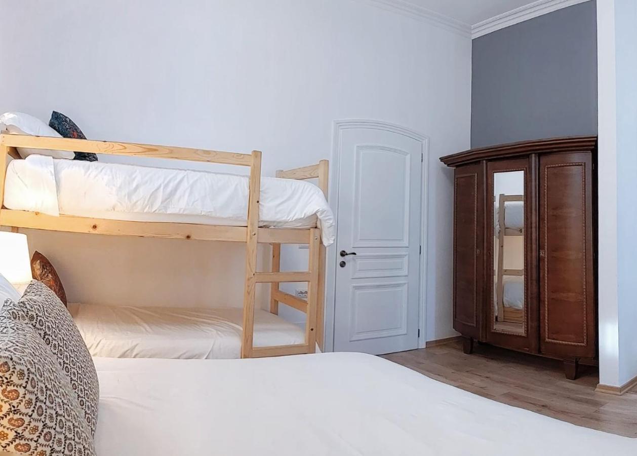 Seven Cafe & Hotel Pogradec Eksteriør bilde