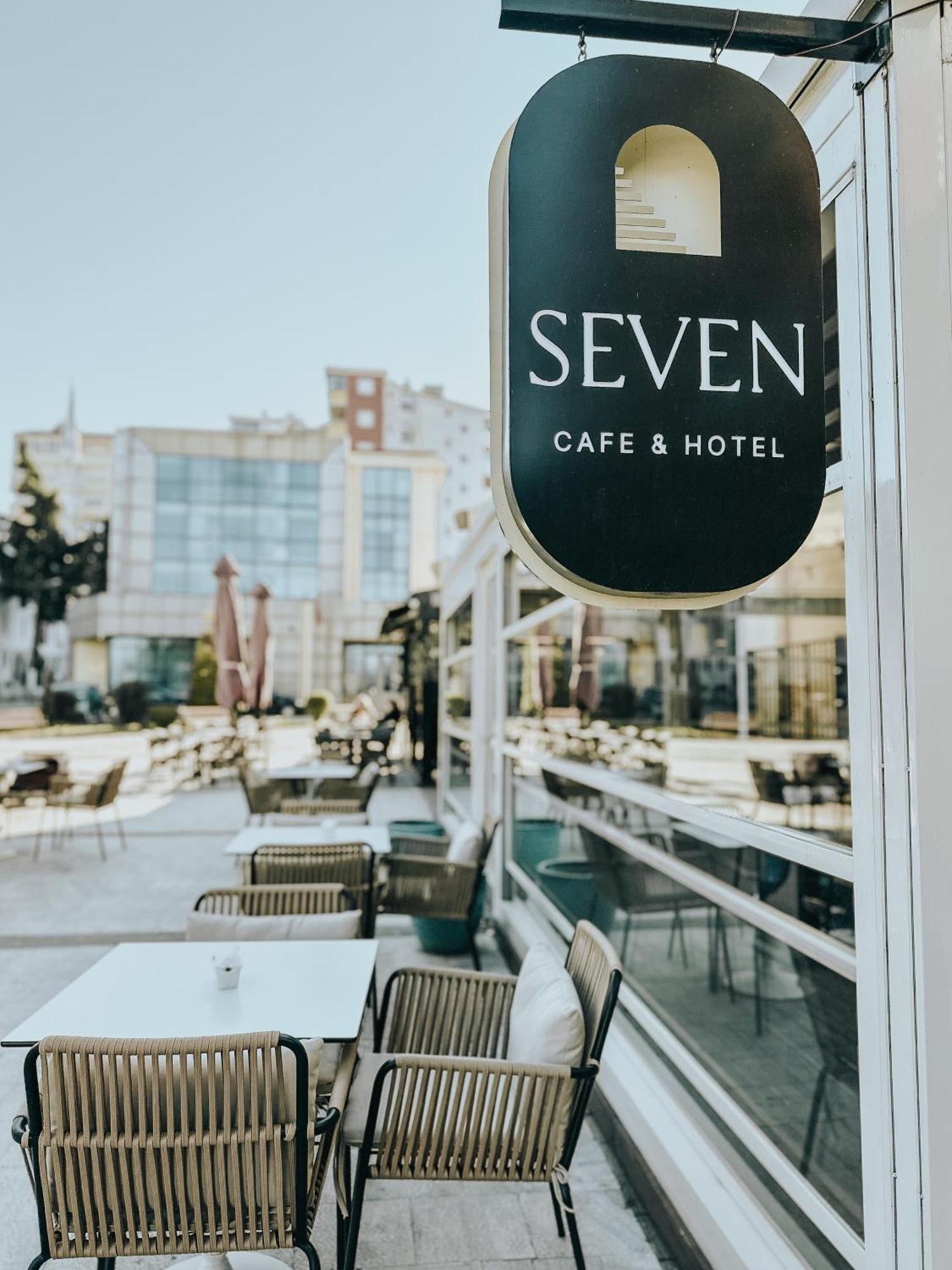 Seven Cafe & Hotel Pogradec Eksteriør bilde